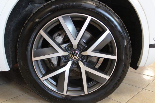 VOLKSWAGEN Touareg 3.0 V6 TDI "Km E SERVICE CERTIFICATI VOLKSWAGEN"