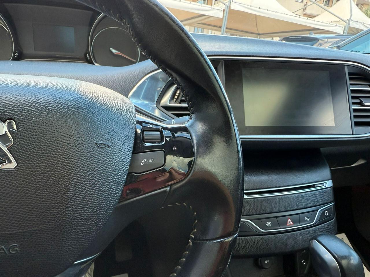 Peugeot 308 BlueHDi 150 S&S SW Allure