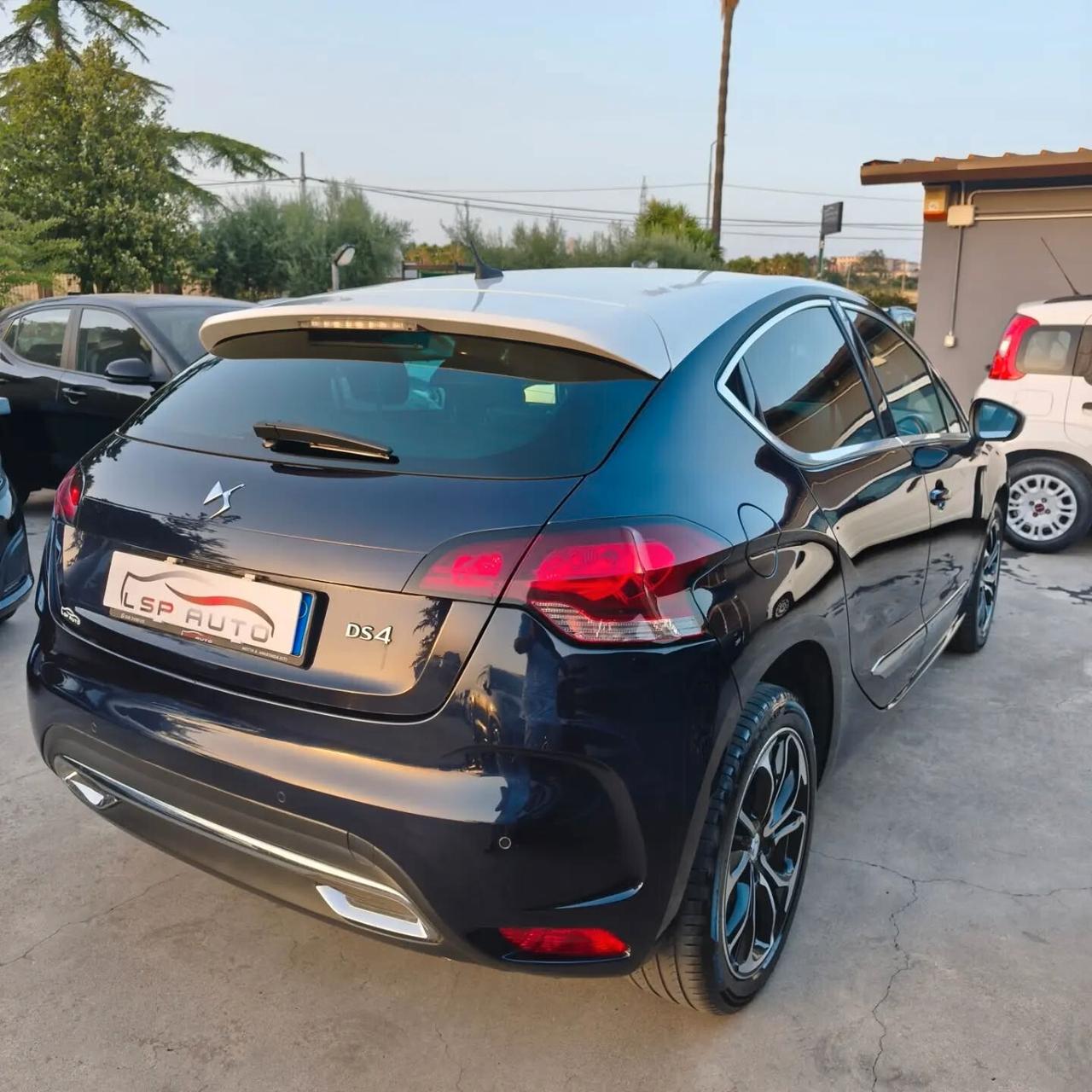 DS4 UNICPROPRIETARIO STRAFULL SOLI 106MILA KM