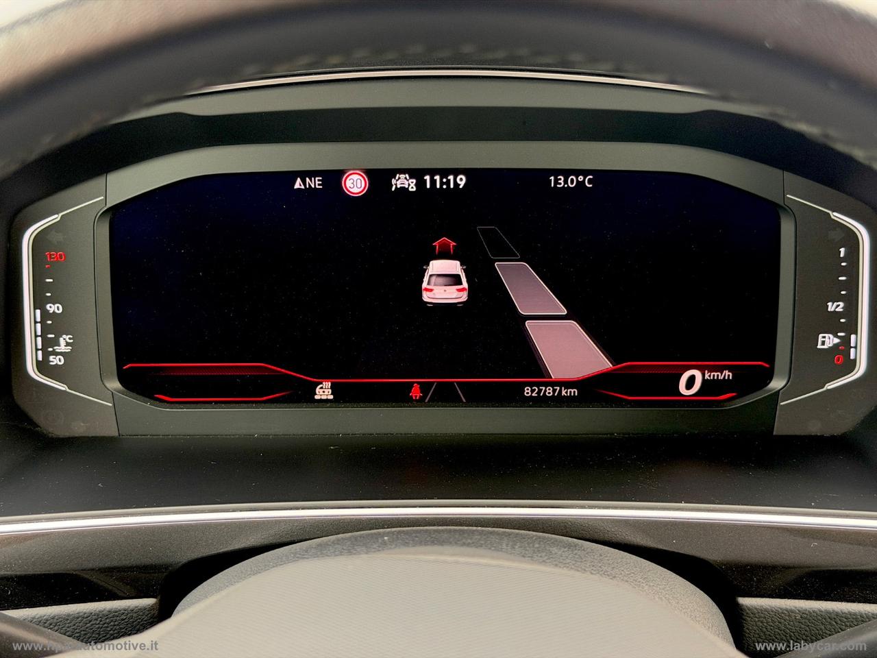 VOLKSWAGEN Tiguan 2.0TDI R-LINE FULL LED NAVI AID ACTIVE INFO DISPLAY PELLE RETROCAMERA