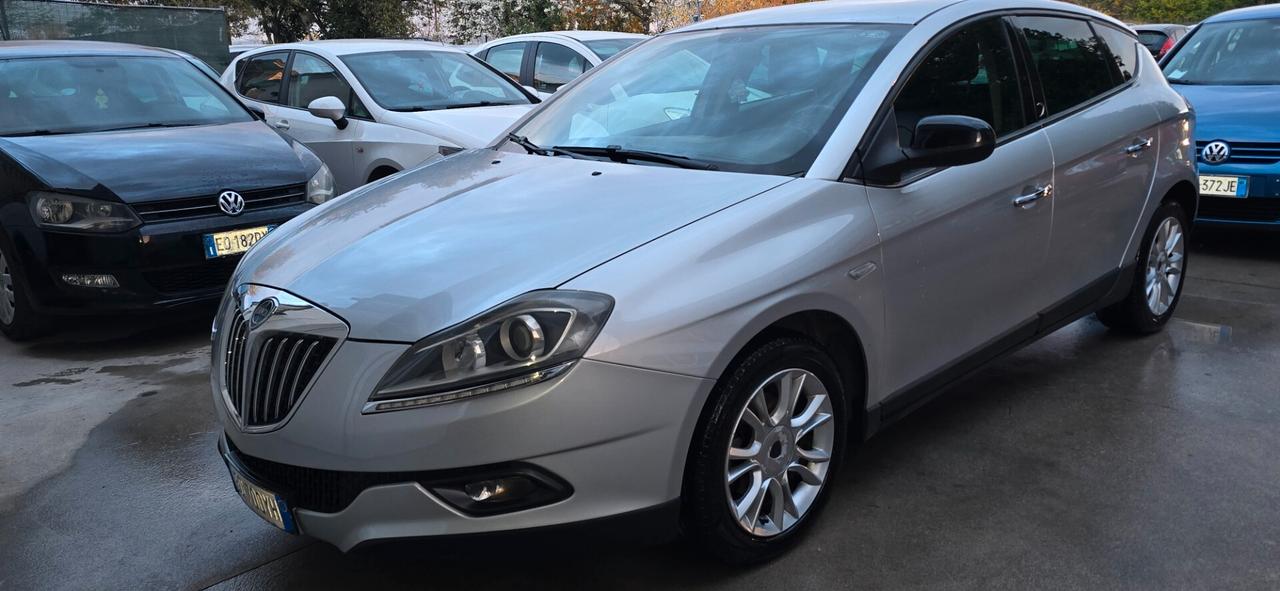Lancia Delta 1.6 MJT DPF Silver