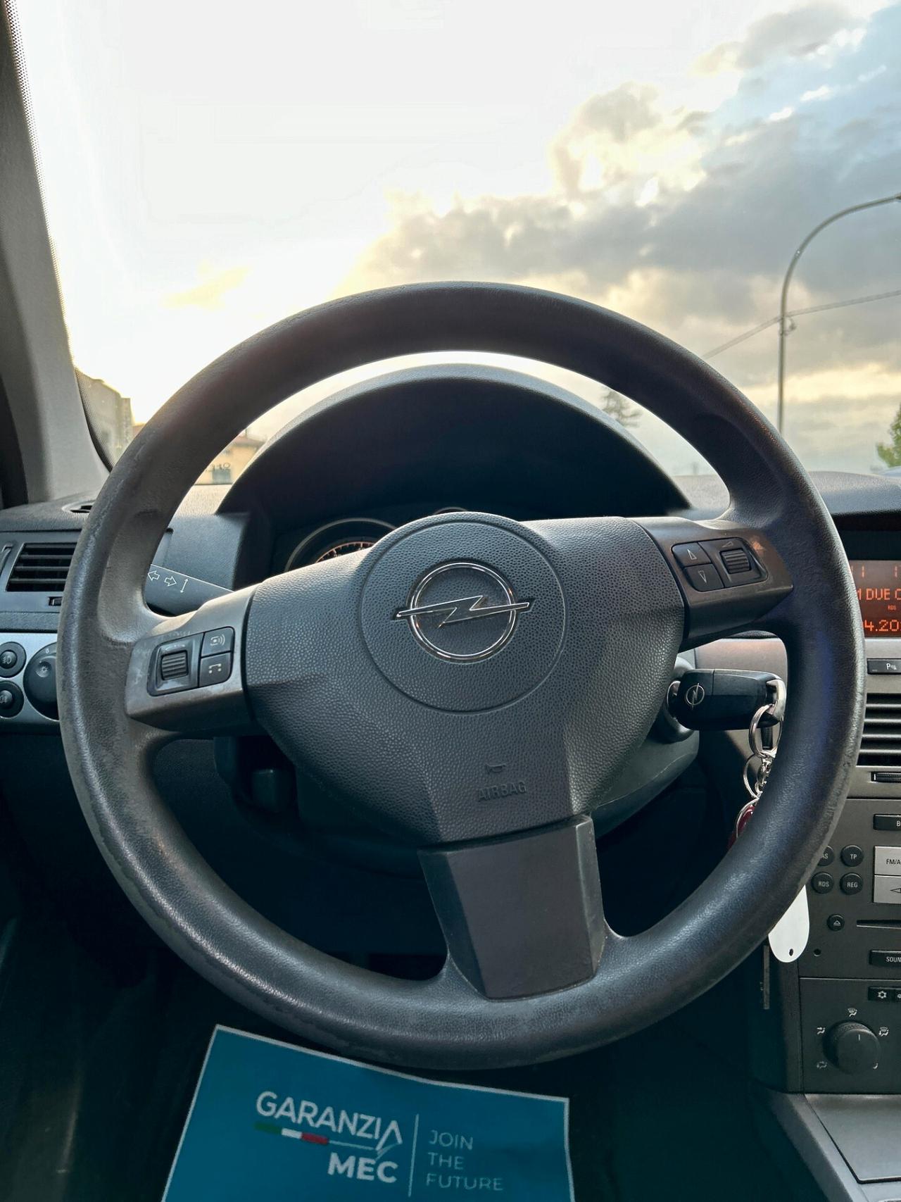 Opel Astra 1.4 16V Twinport 5 porte Enjoy - ok neopatentato