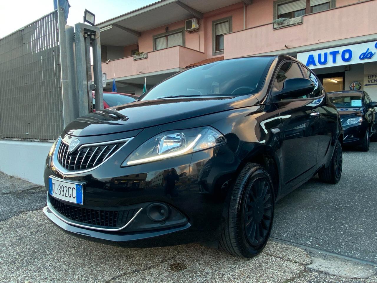 LANCIA Ypsilon 1.0 Hybrid 5posti Silver-PDC Posteriori