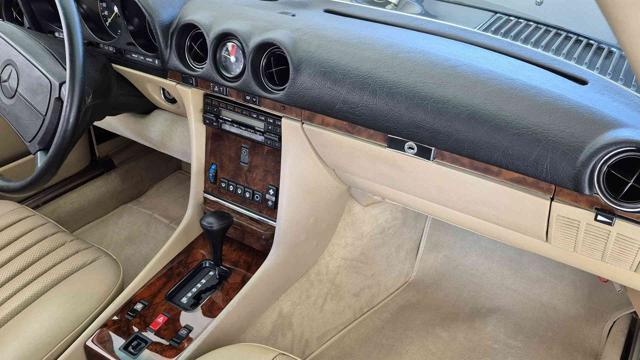 MERCEDES-BENZ SL 560 SL R107 500 5600