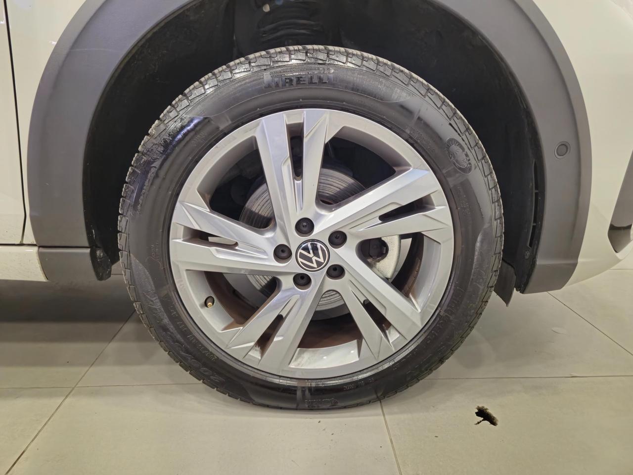 Volkswagen Taigo 1.0 tsi R-Line 110cv - ACC/Lim - Cam - Carplay - Tetto