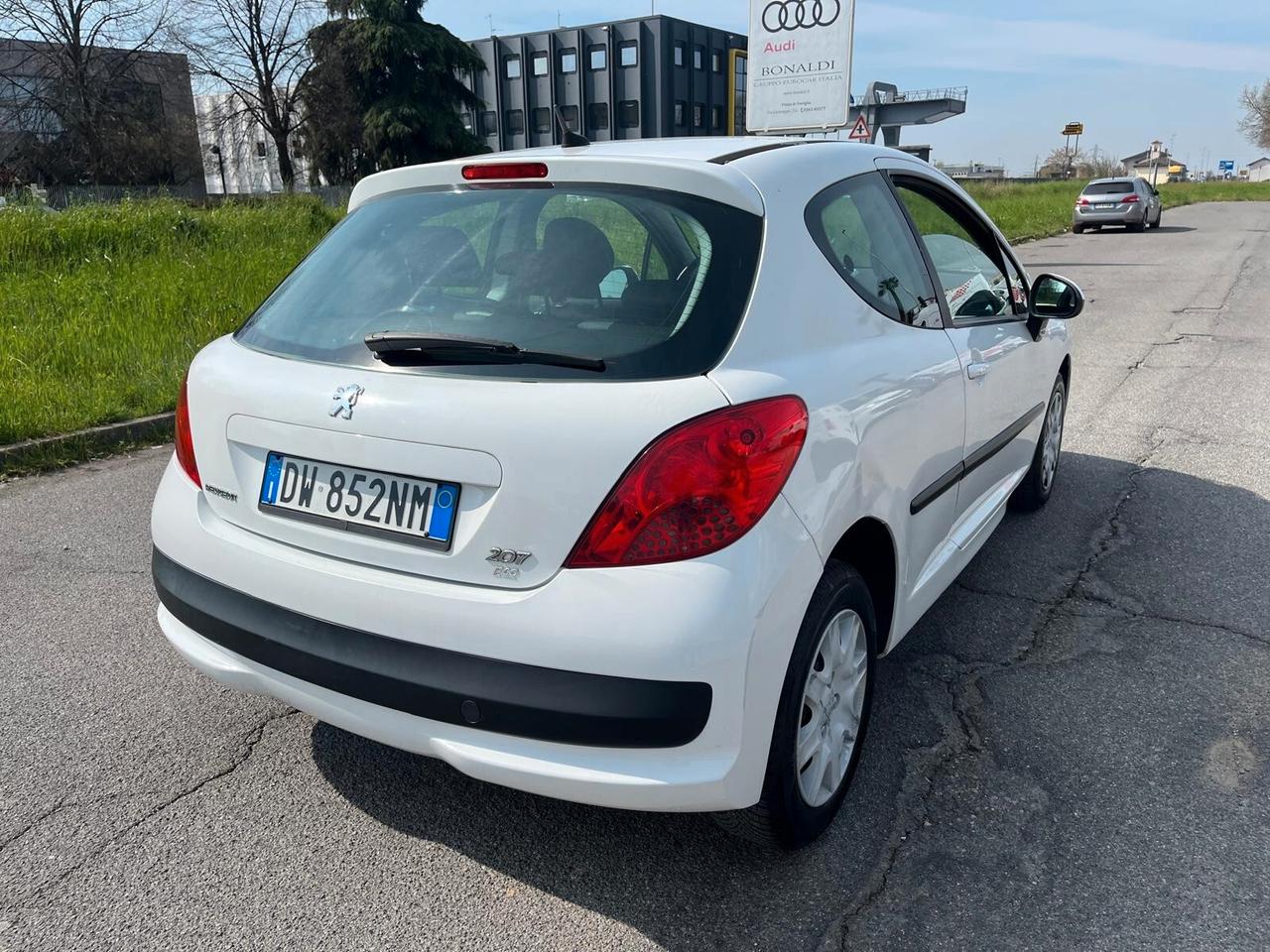 Peugeot 207 1.4 8V 75CV 3p. Energie Sport ECO GPL