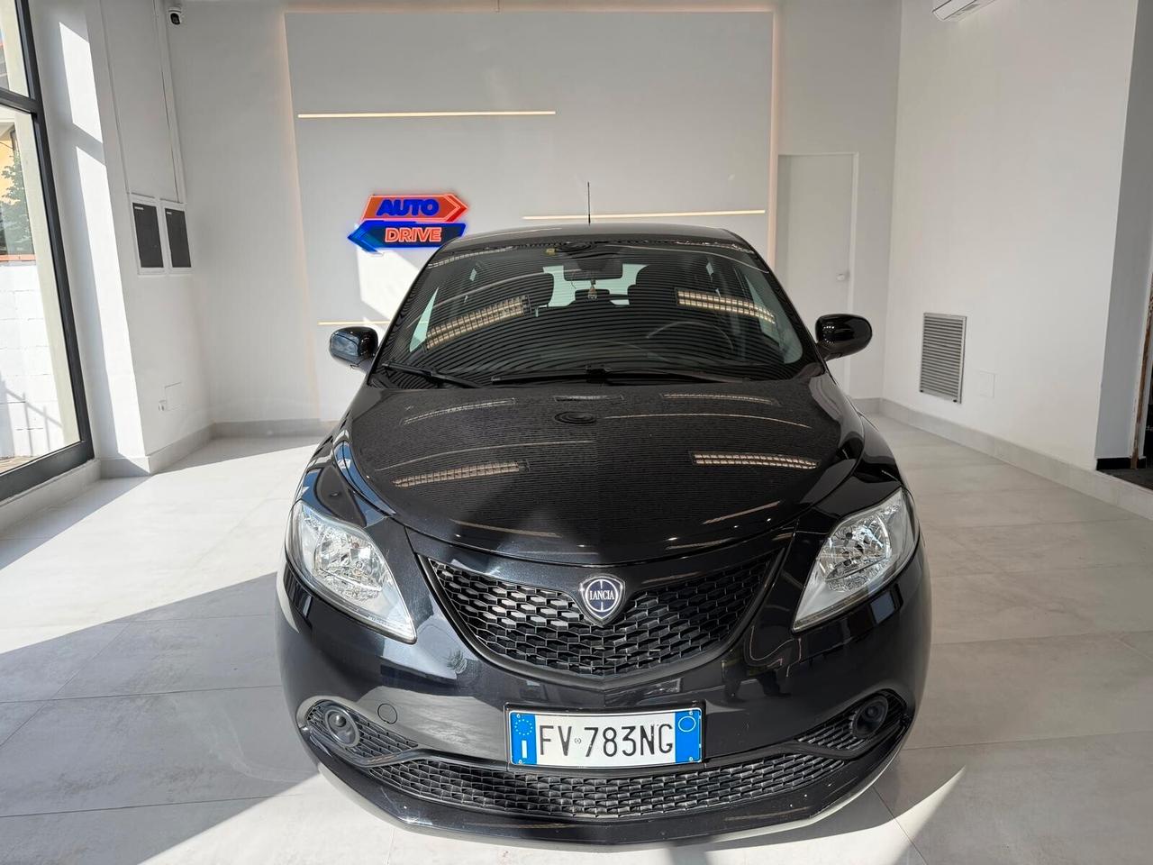 Lancia Ypsilon 1.2 Platinum " 40 MILA KM CERTIFICATI "