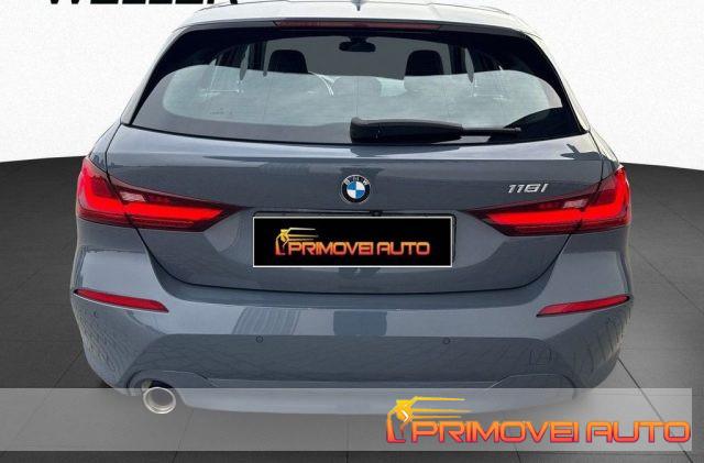 BMW 118 i 5p. Advantage