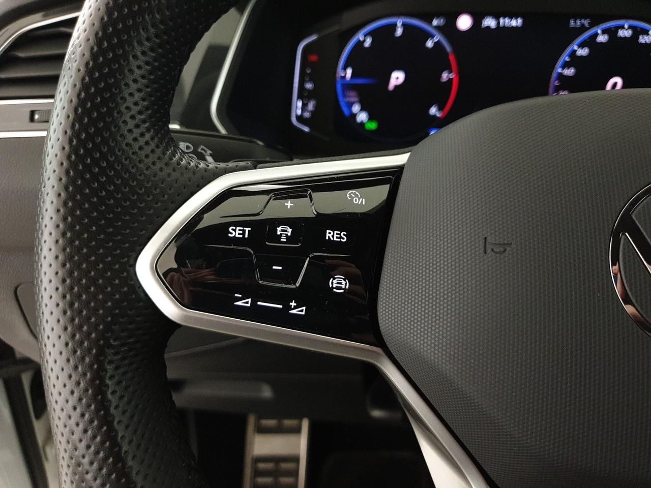 Volkswagen Tiguan 2.0 tdi r-line 150cv dsg