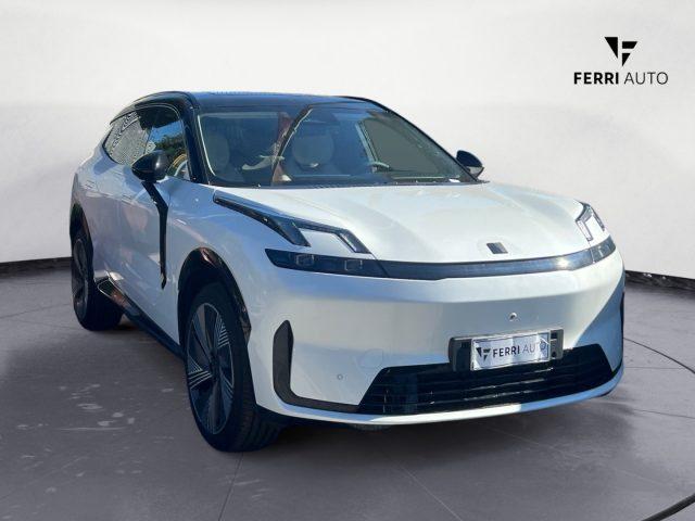 LYNK & CO 08 PHEV More
