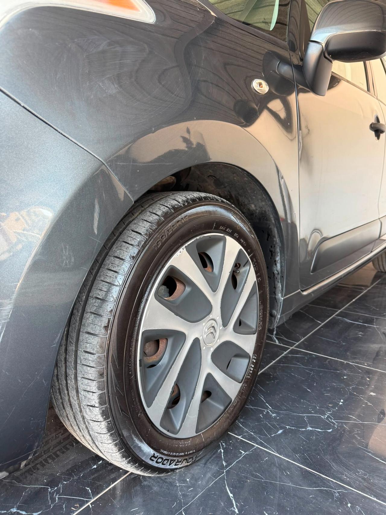 Citroen C3 Picasso 1.4 VTi 95 GPL airdream Seduction