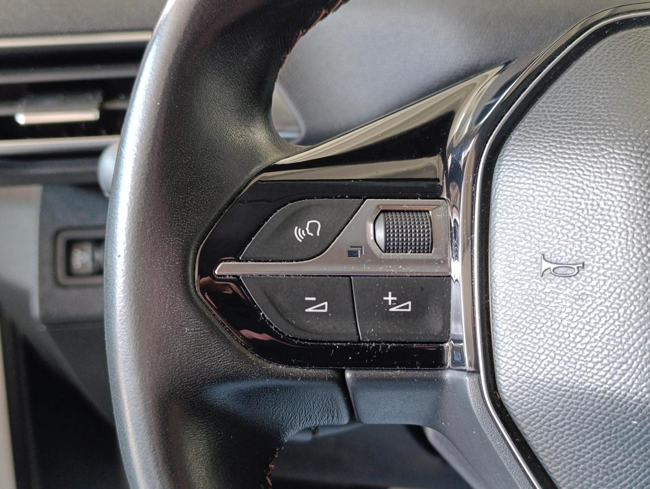 Peugeot 3008 3008 1.6 bluehdi Active s&s 120cv