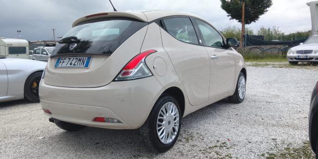 LANCIA Ypsilon 1.2 69 CV 5 porte GPL Ecochic Gold NEOPATENTATI