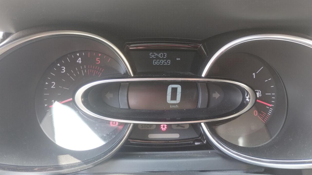 Renault Clio dCi 8V 75 CV 5 porte Moschino Zen NEOPATENTATI