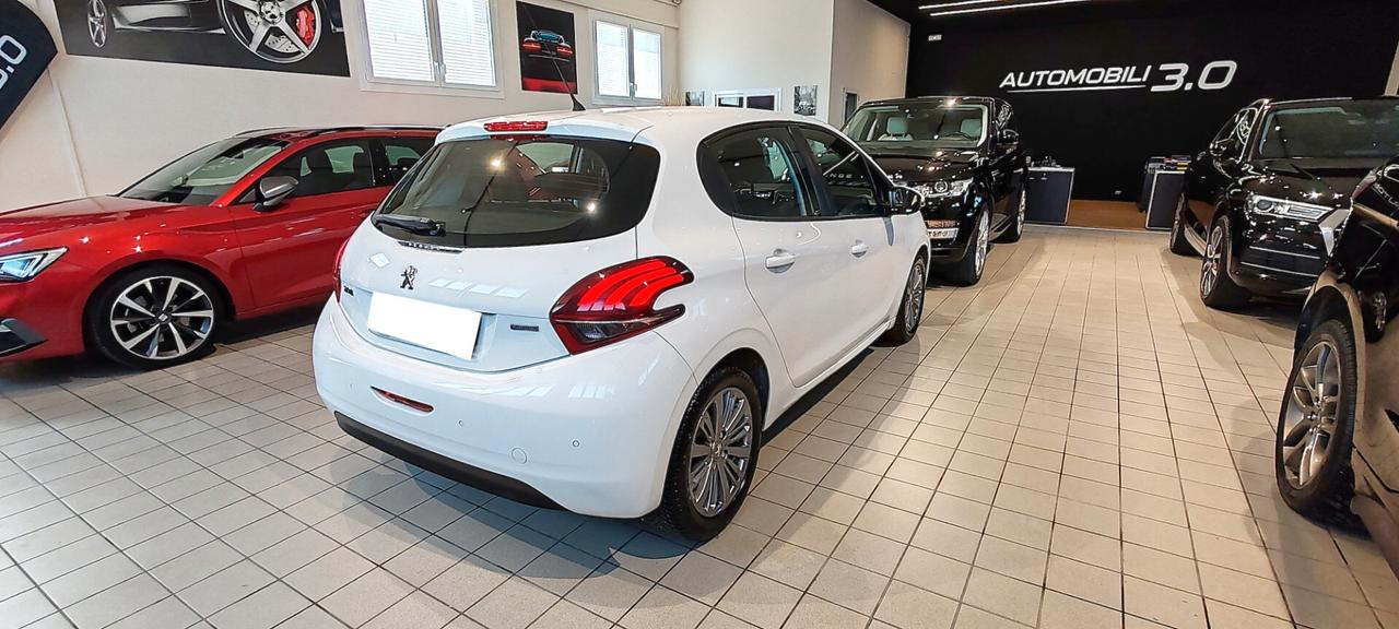 Peugeot 208 PureTech 82 5 porte Allure