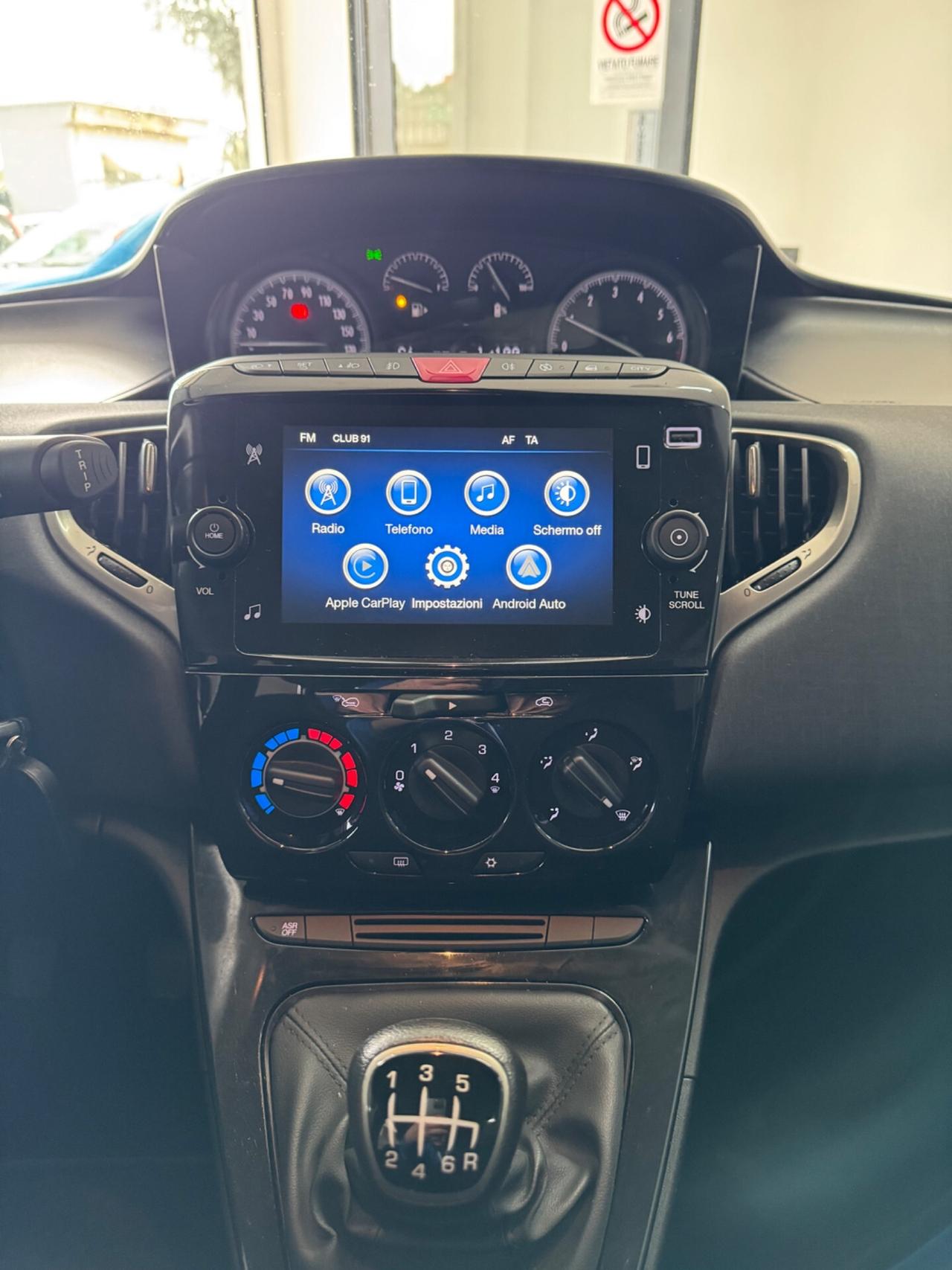 Lancia Ypsilon 1.0 FireFly 5 porte S&S Hybrid Alberta Ferretti