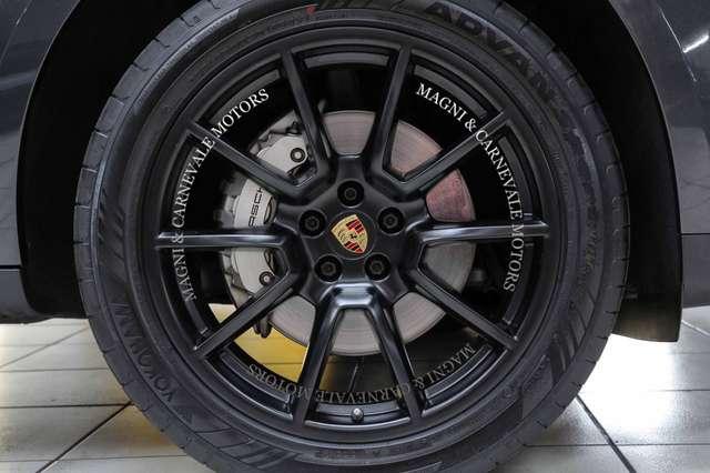 Porsche Macan S|PASM|PDLS PLUS|20''|PARK SENSORS|CARPLAY|PCM