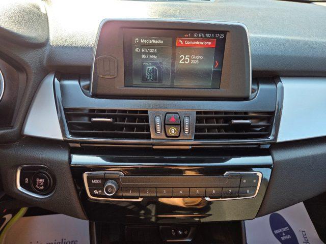 BMW 216 i Active Tourer Luxury