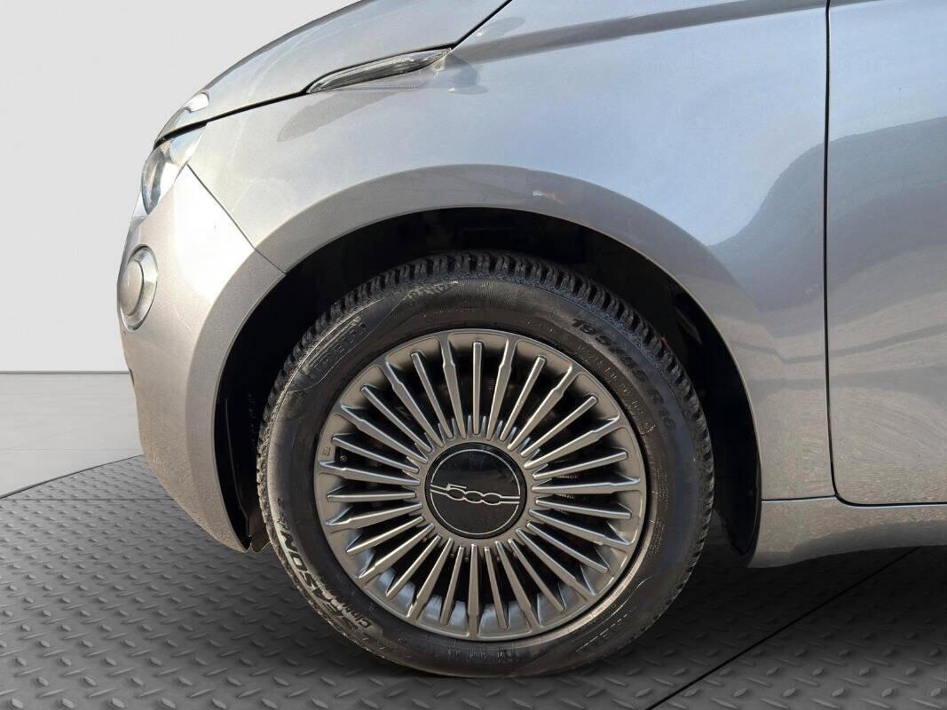 Fiat 500 500e Berlina 42 kWh Passion 2021