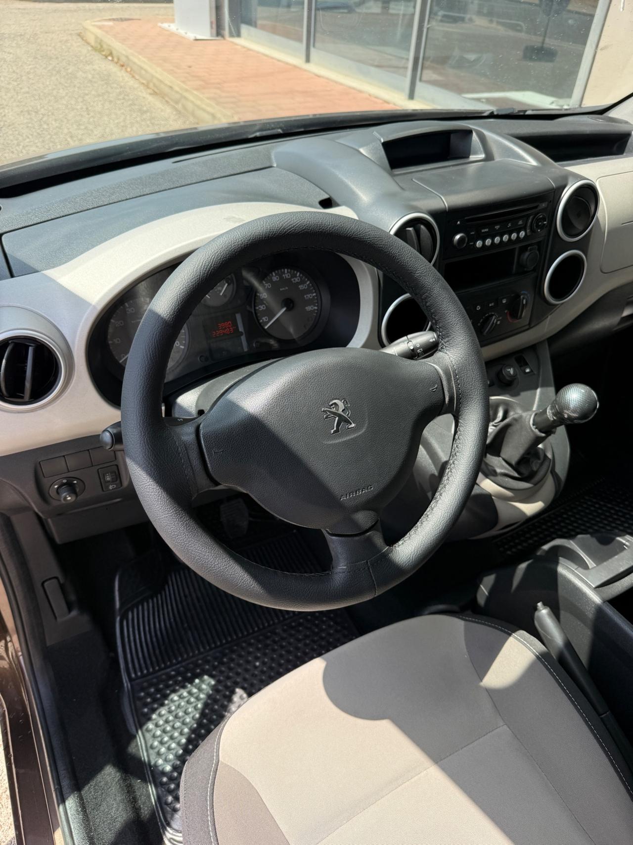 Peugeot Partner Tepee 1.6 HDi 92CV Style my13"