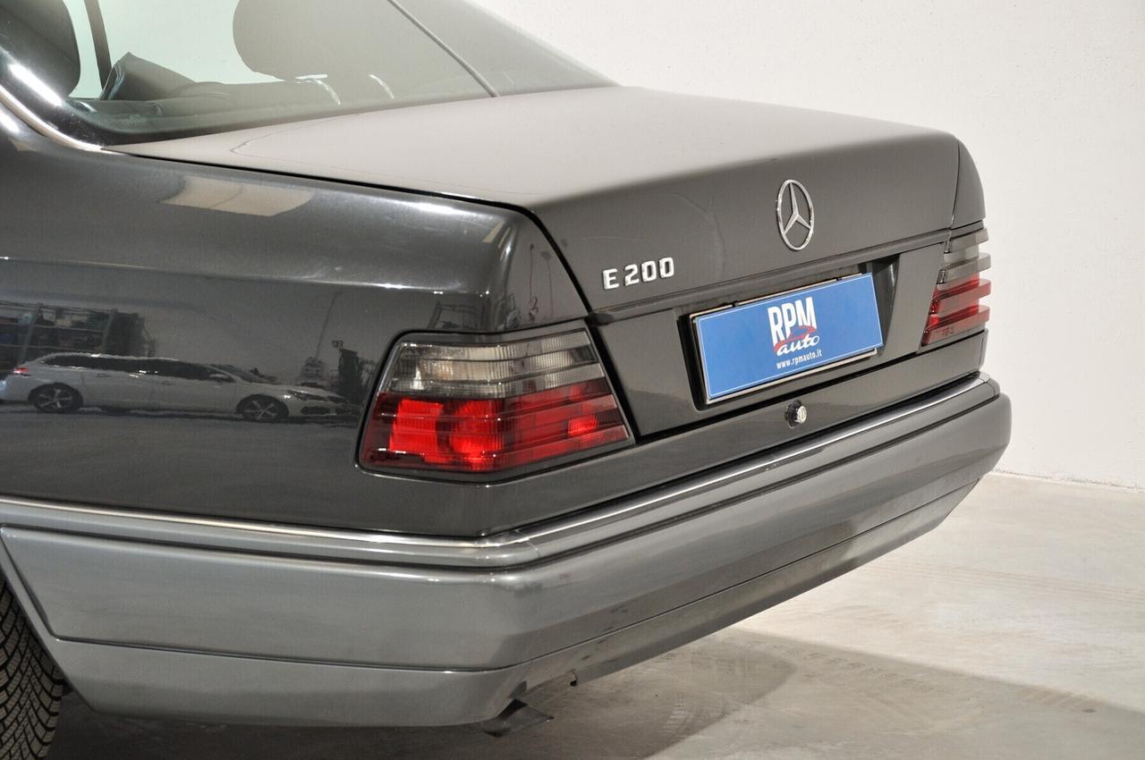 Mercedes-benz 200 CE