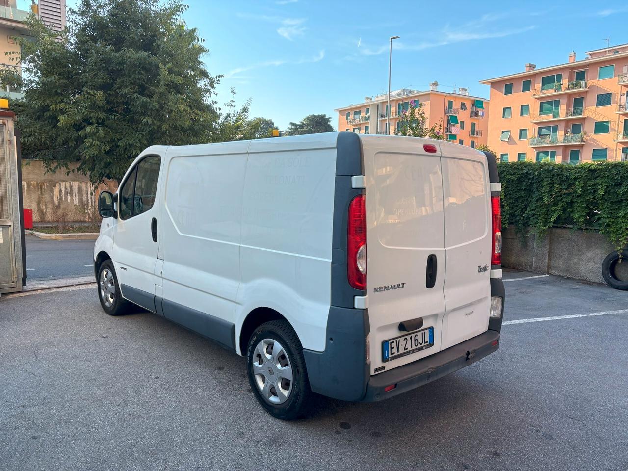 Renault Trafic T27 2.0 dCi/115 PC-TN Furgone DPF