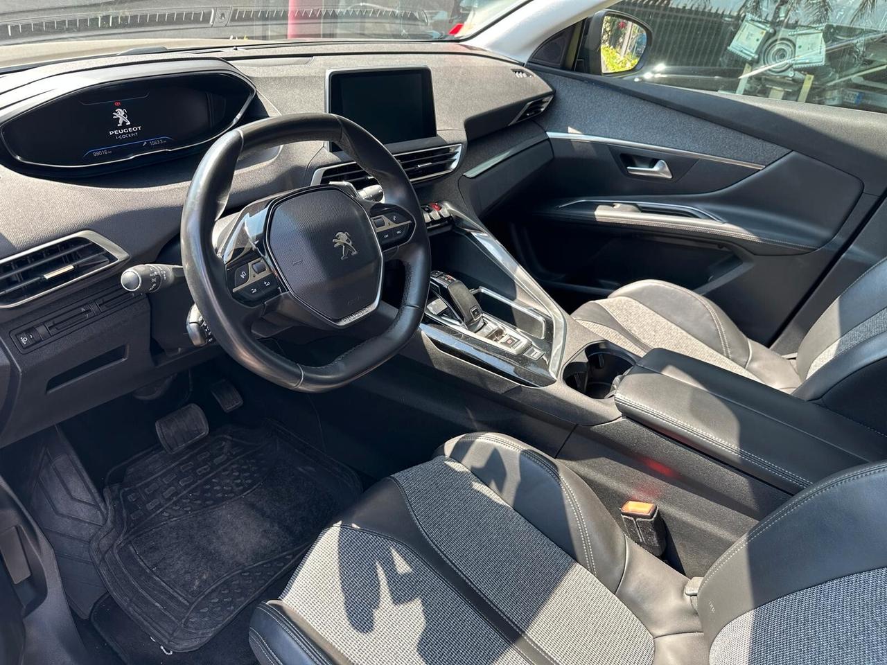 Peugeot 3008 BlueHDi 130 S&S EAT8 Allure
