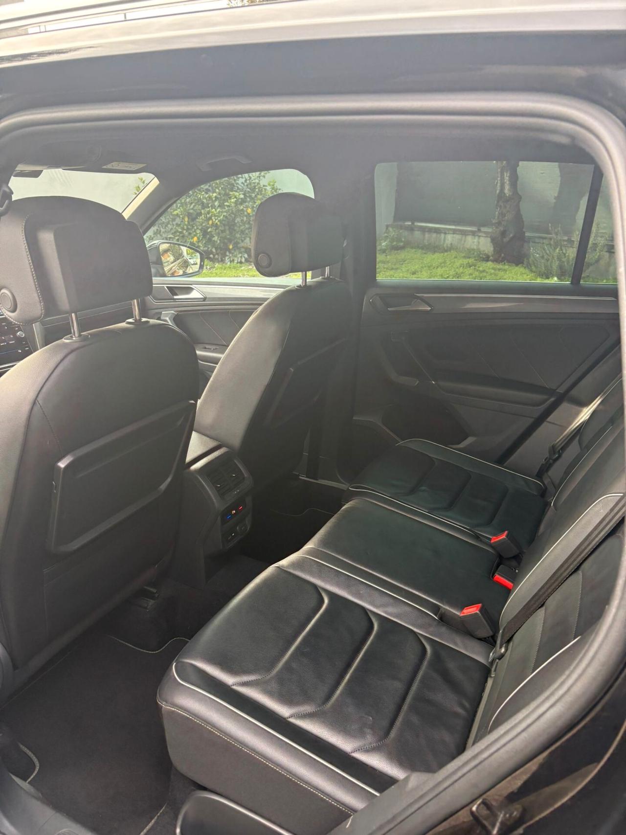 Volkswagen Tiguan 2.0 BiTDI DSG 4Motion Advanced R-Line