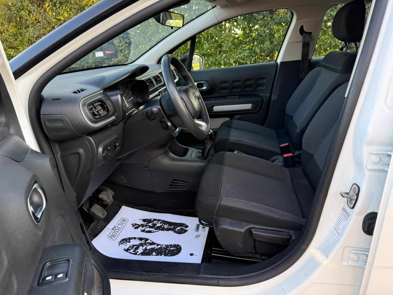 Citroen C3 BlueHDi 100 S&S Van Feel