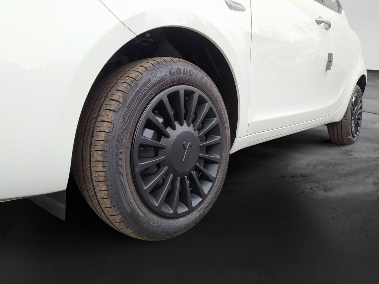 LANCIA Ypsilon III - Ypsilon 1.2 Gold Gpl 69cv