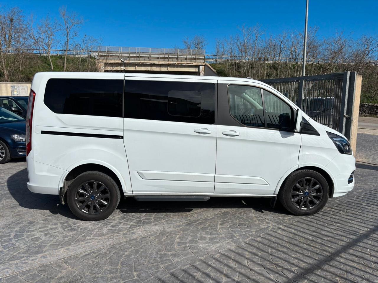 FORD TOURNEO CUSTOM 2.0d 185CV TITANIUM X