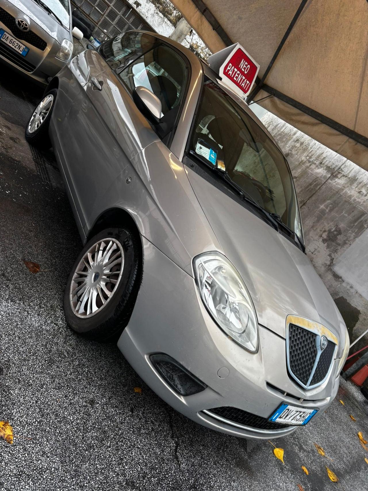 Lancia Ypsilon 1.2 Argento