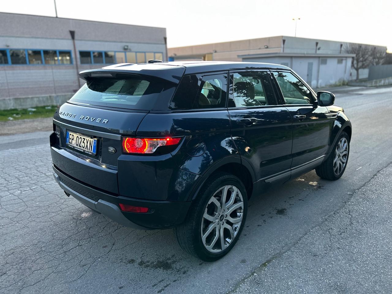 Land Rover Range Evoque 2.2 TD4 5p. Prestige