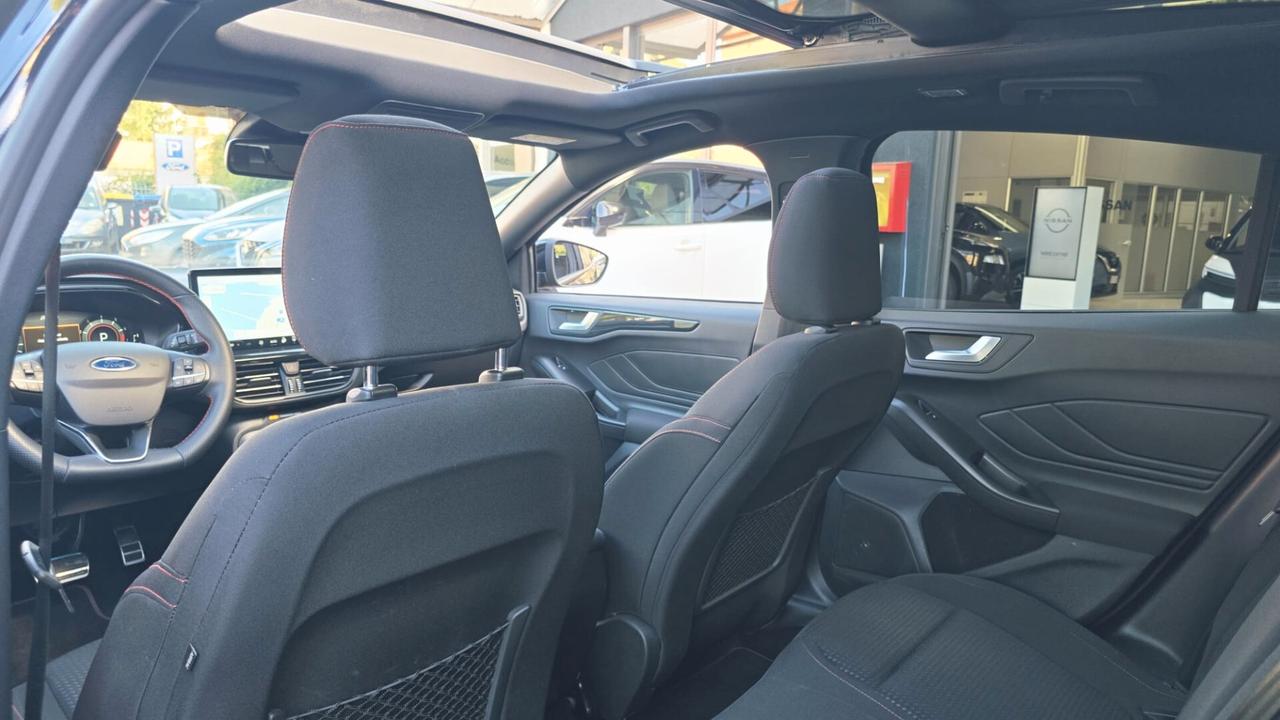 Ford Focus 1.0 EcoBoost Hybrid 125 CV Power. 5p. ST-Line Design