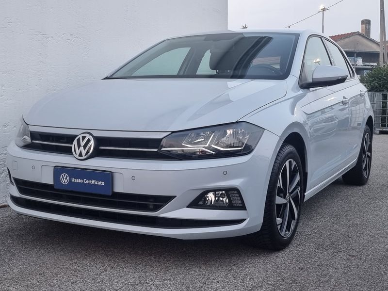 Volkswagen Polo VI 2017 5p 1.0 tgi Comfortline 90cv