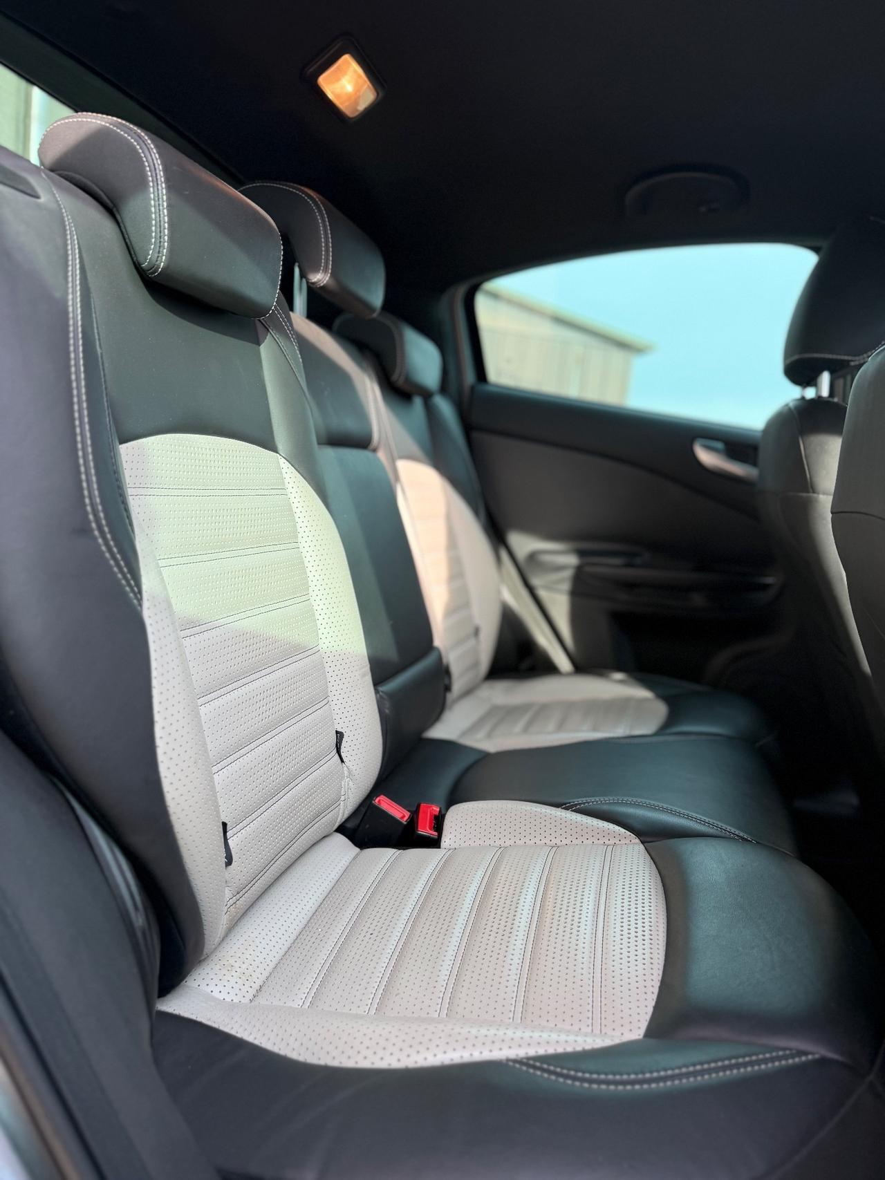 Alfa Romeo Giulietta 1.6 JTDm-2 120 CV Exclusive