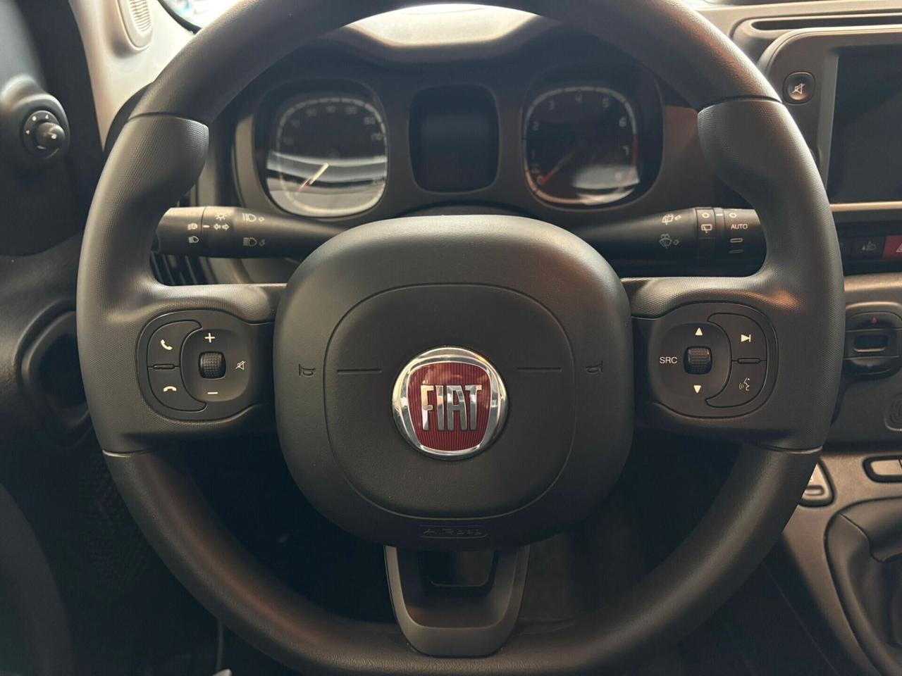 Fiat Panda CROSS 1.0 FireFly Hybrid SPOTICAR