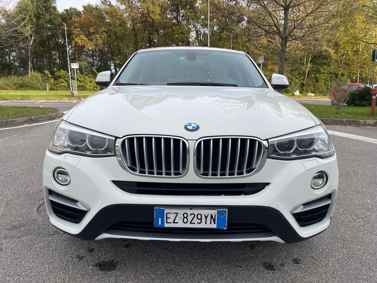 Bmw X4 xDrive20d xLine*Gancio traino*Pelle*Navi*Tetto*