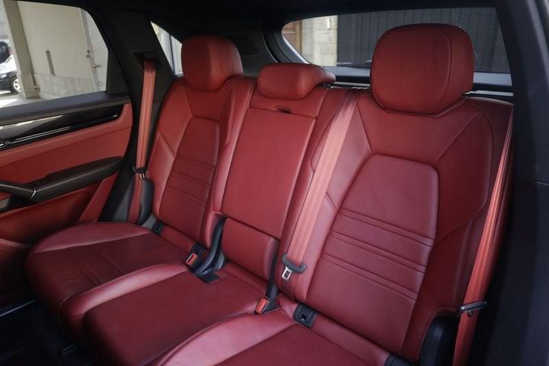 Porsche Cayenne Porsche Cayenne 3.0 V6 E-Hybrid TETTO PANORAMICO Unicoproprietario