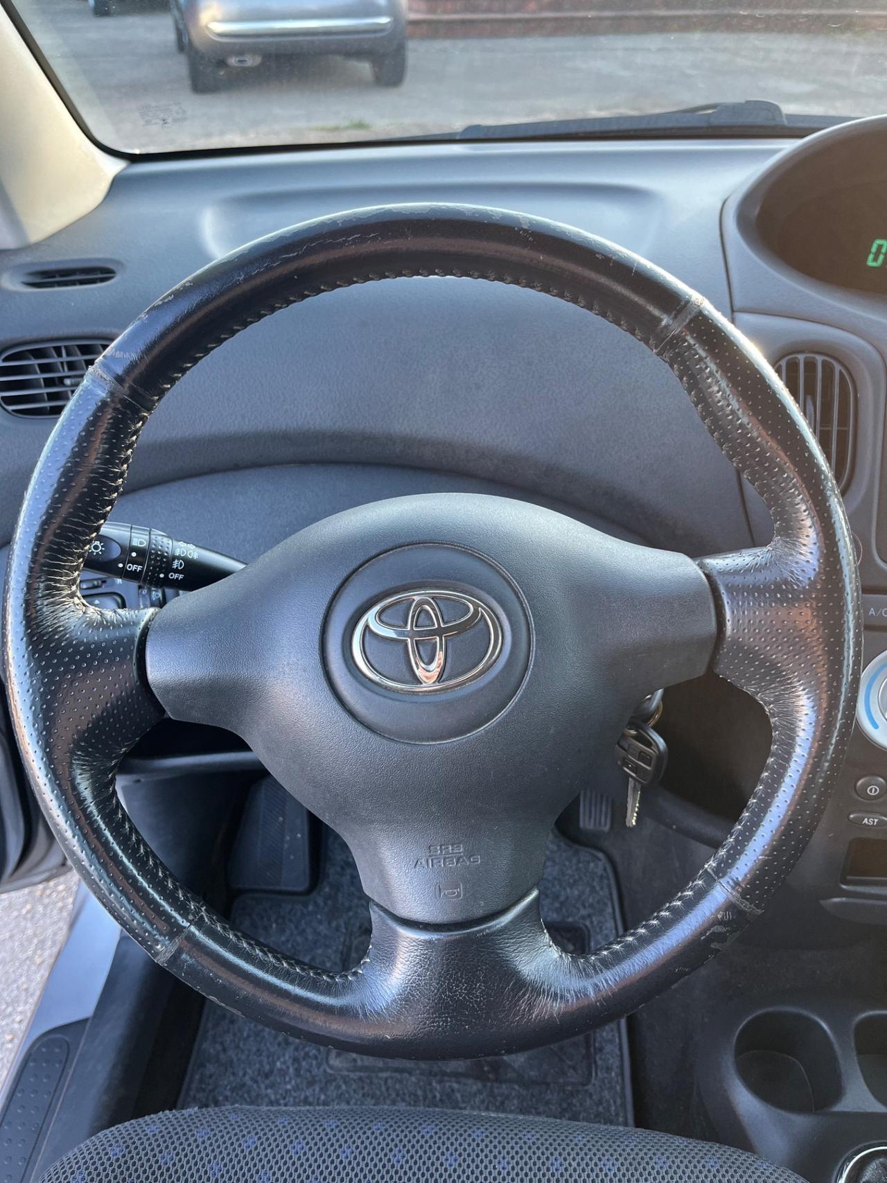 Toyota Yaris Verso 1.4 Tdi D-4D cat Sol '03