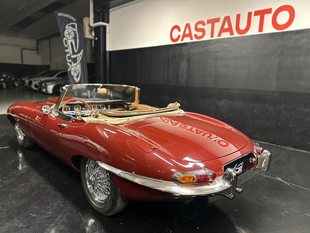 Jaguar E-Type Spider 3.8