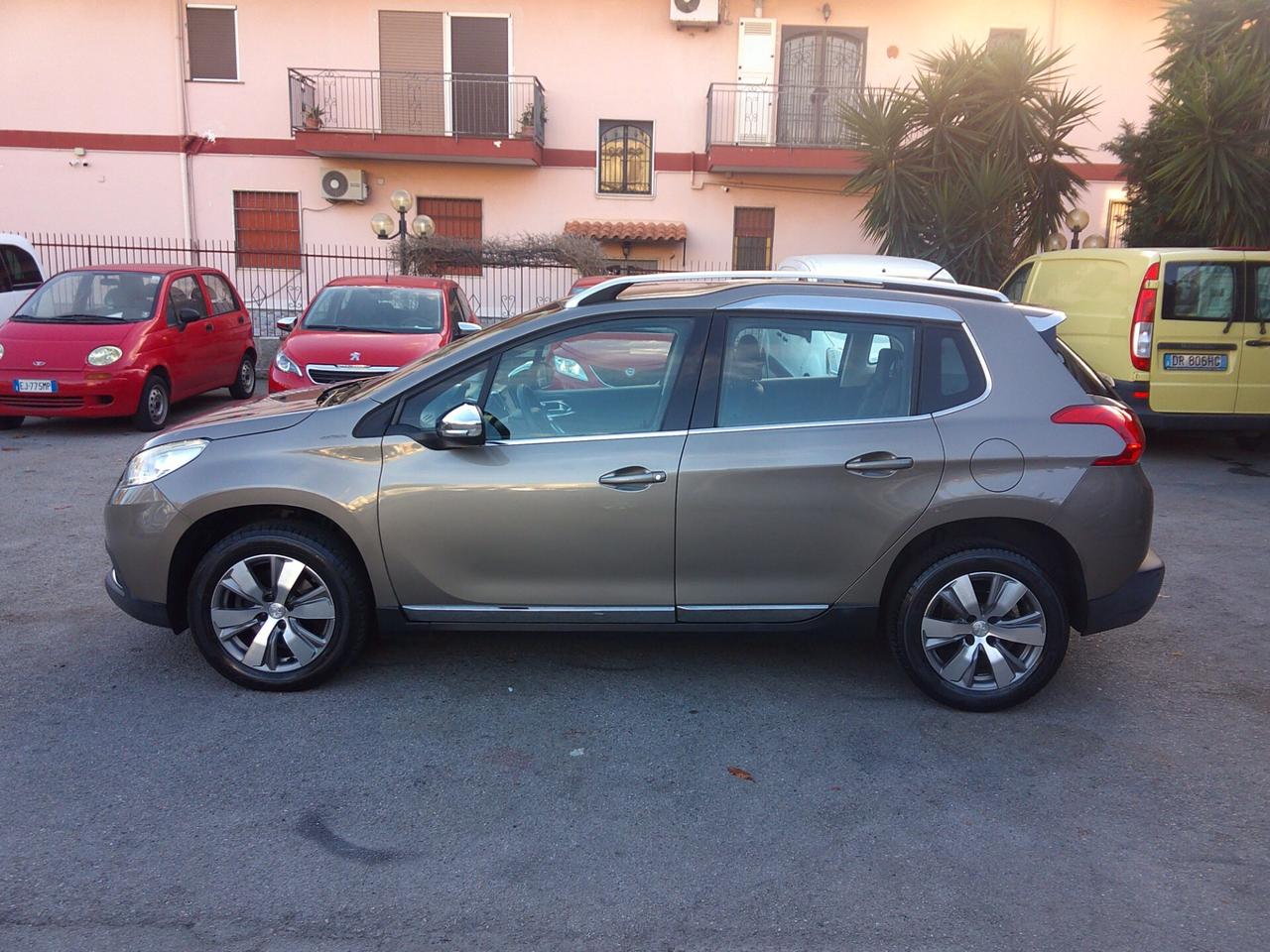 Peugeot 2008 PureTech 82 Allure