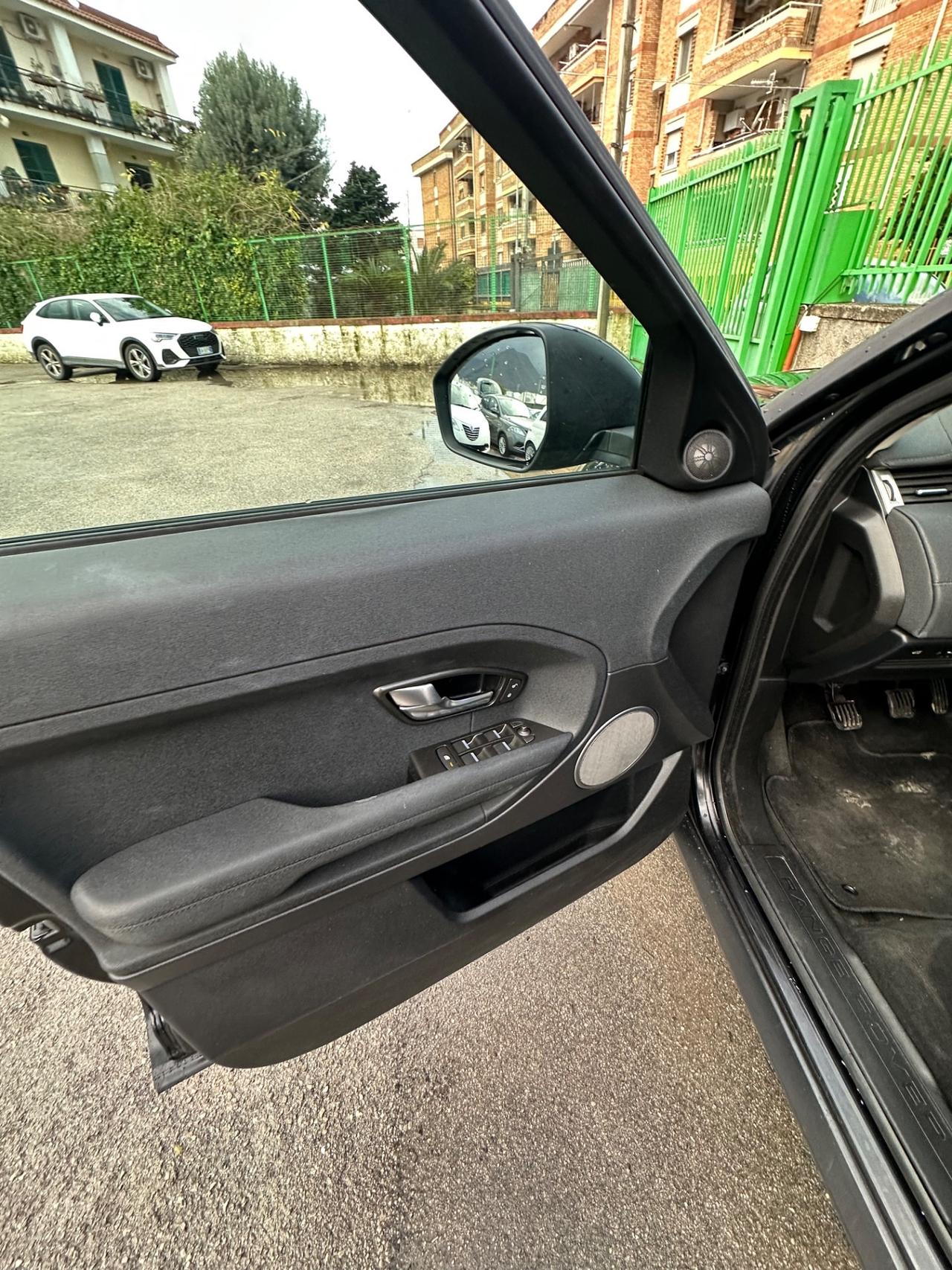 Land Rover Range Evoque 2.2 TD4 5p. Prestige