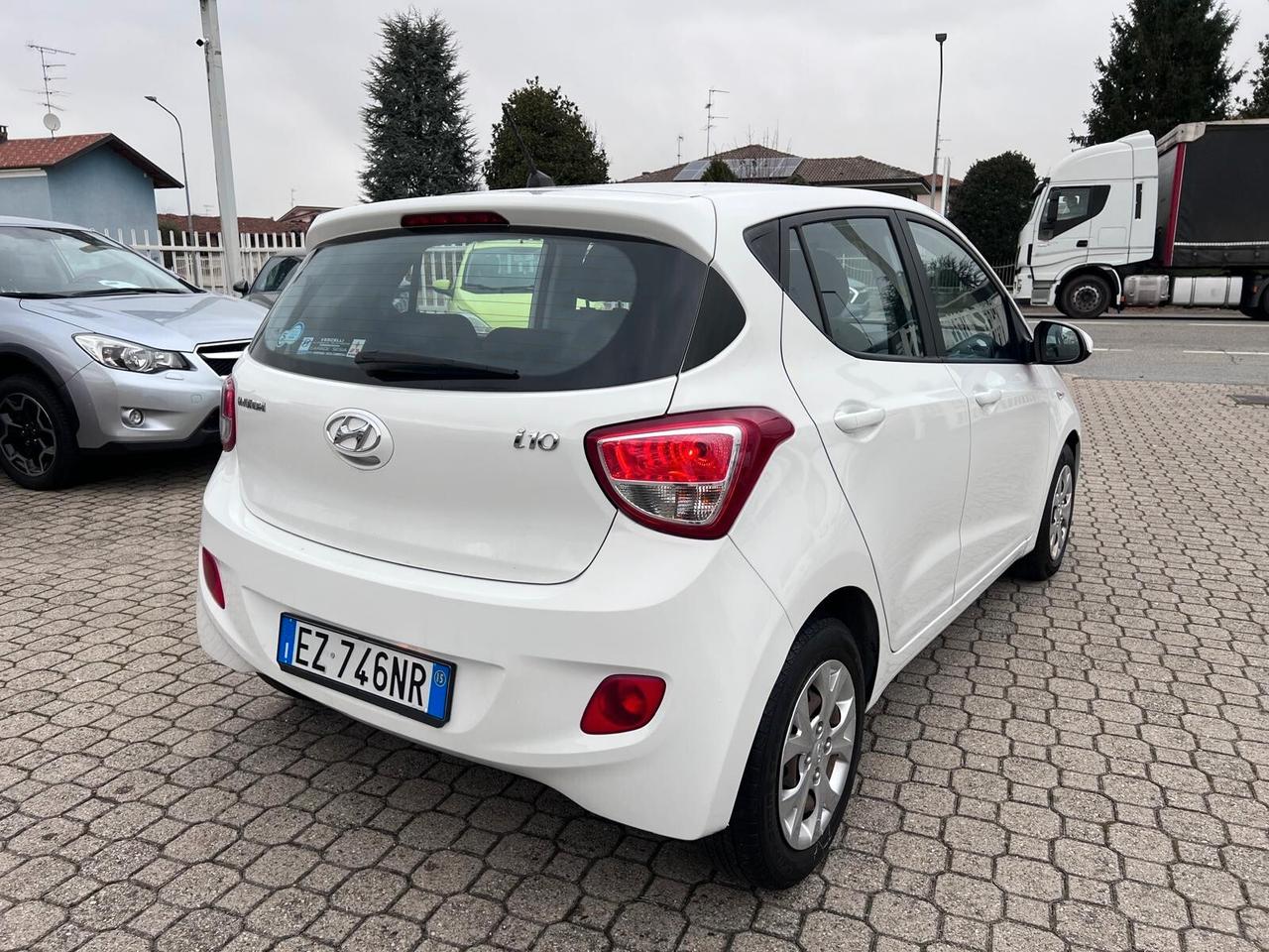 Hyundai i10 1.0 MPI Sound Edition