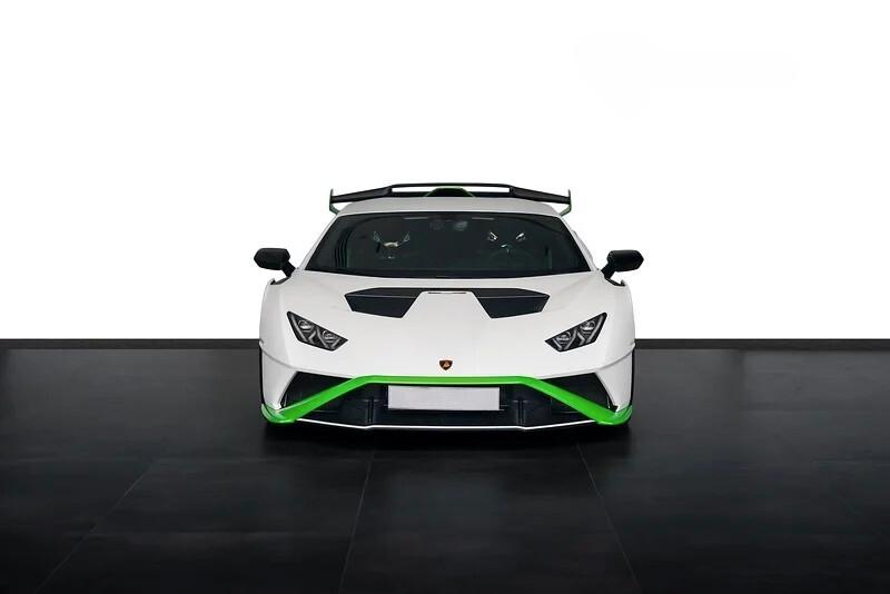 Lamborghini Huracàn STO 5.2 V10 NOLEGGIO LUNGO TERMINE - LEASING FULL INCLUSIVE