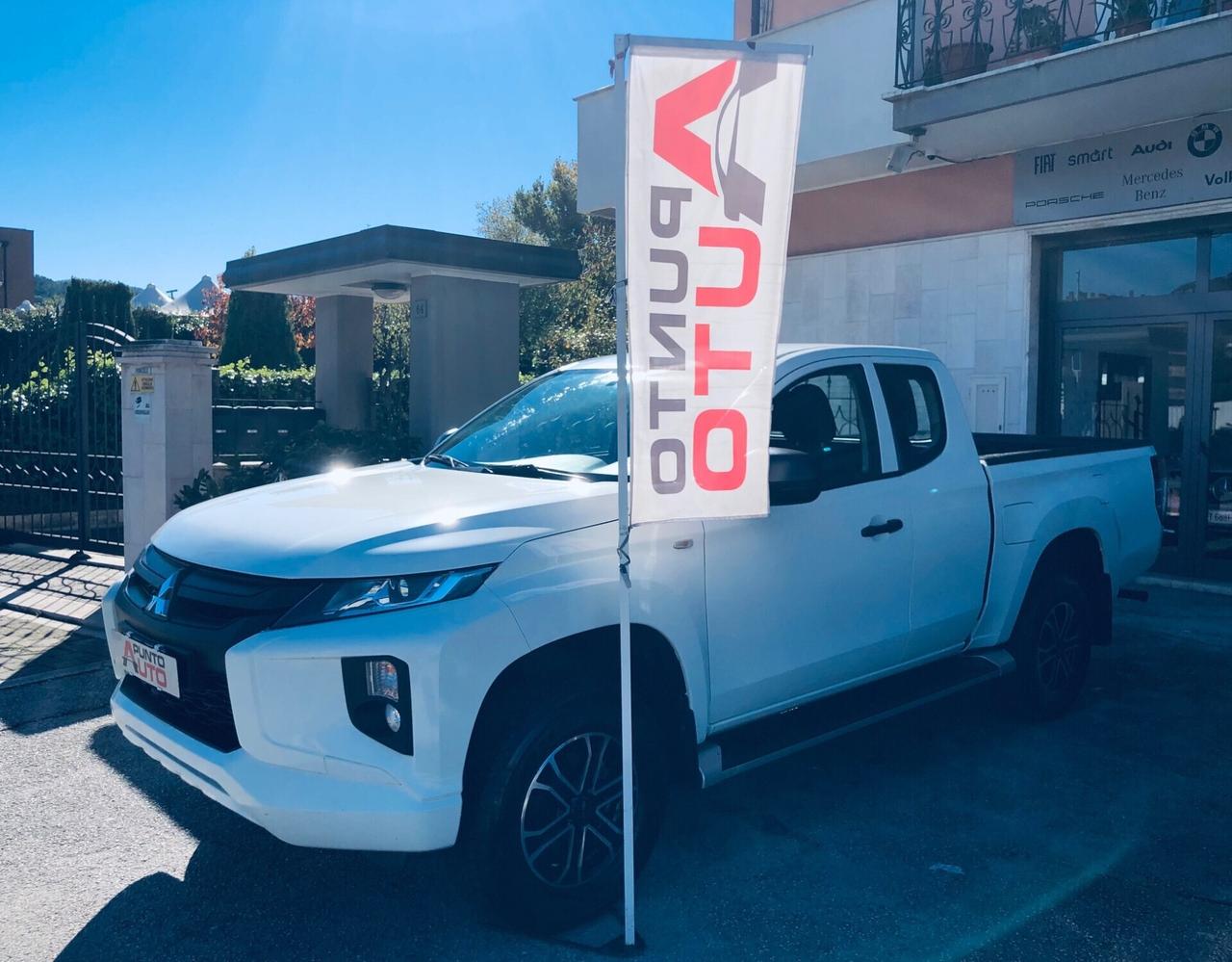 Mitsubishi L200 2.3 PICKUP CABINA ESTESA 4X4