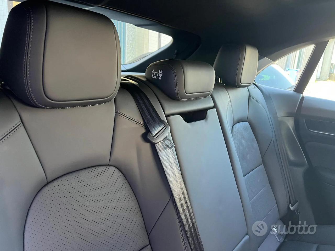 Porsche Macan 4