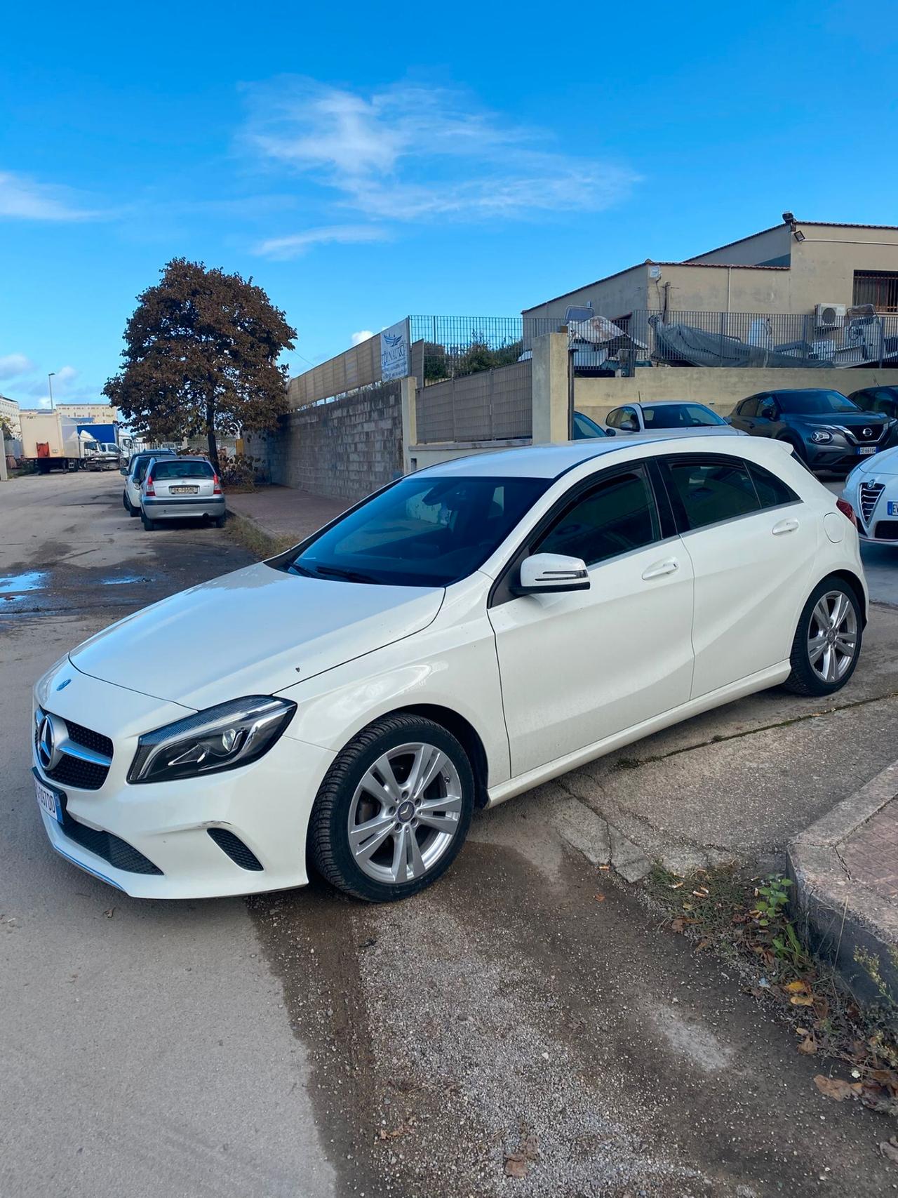 Mercedes-benz A 180 d Premium DIESEL 115 MILA KM