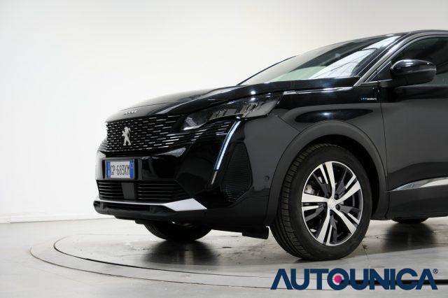 PEUGEOT 3008 HYBRID4 300 E-EAT8 ALLURE PACK