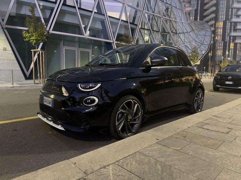 Abarth 500e TURISMO con FINANZIAMENTO